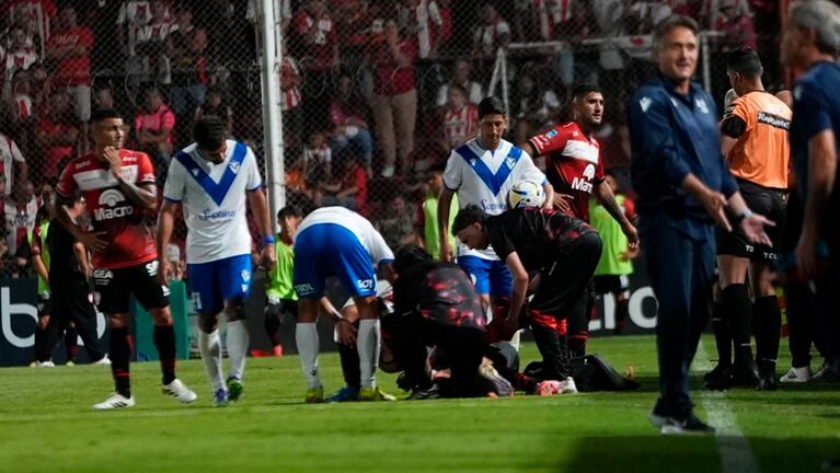 La dura lesión de Manuel Romero en la rodilla derecha.