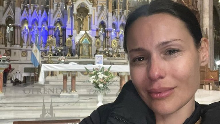 La emoción de Pampita en la Basílica de Luján.