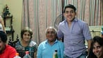 La emoción del Roberto por su nieto Agustín se hizo viral.