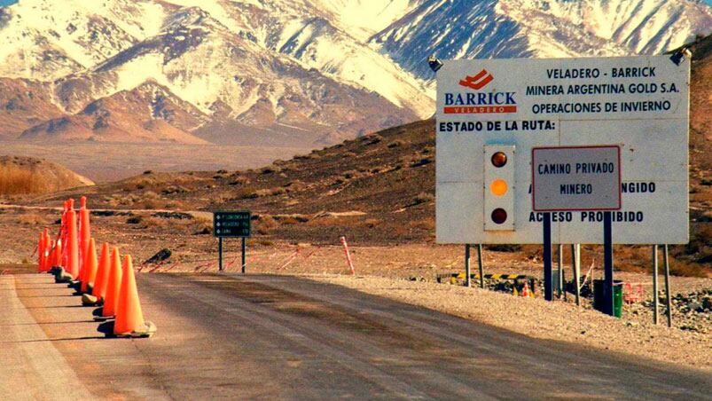 La empresa Barrick Gold lamentó profundamente el incidente.