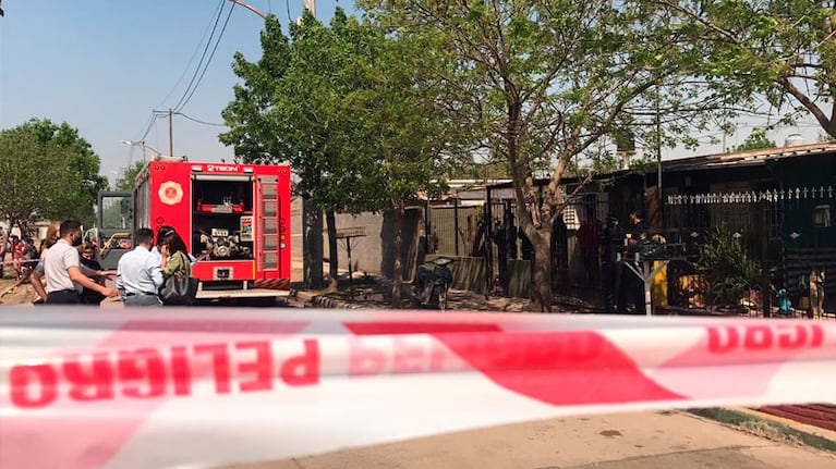 La escena luego de la tragedia en la casa donde la pareja vivía con su hijo de 14 años.