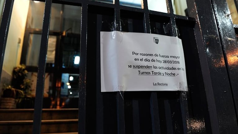 La escuela Alejandro Volta suspendió las actividades tras el violento incidente entre los alumnos.