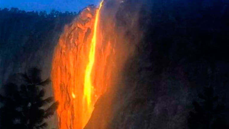 La espectacular cascada de fuego en Yosemite, California. Foto: BBC