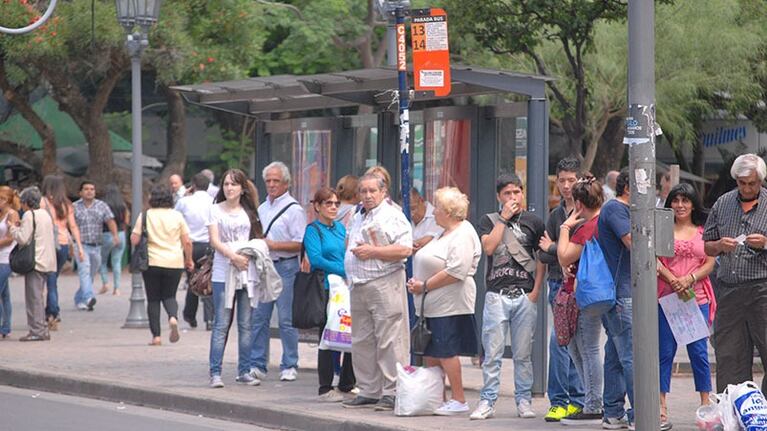 La espera en las paradas estará complicada.