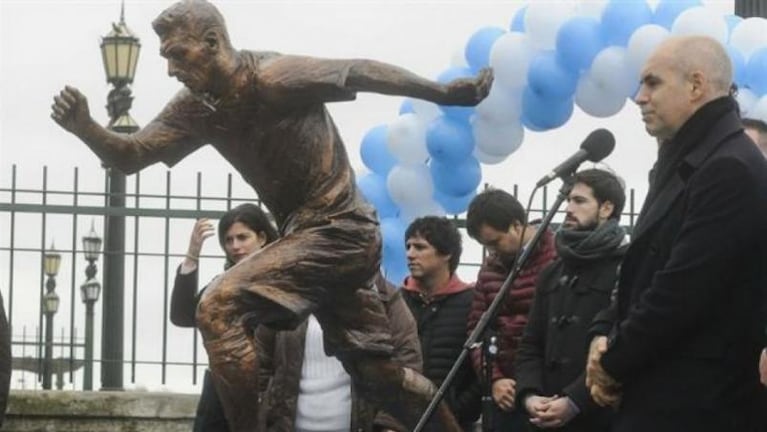 La estatua de Messi que generó burlas en internet