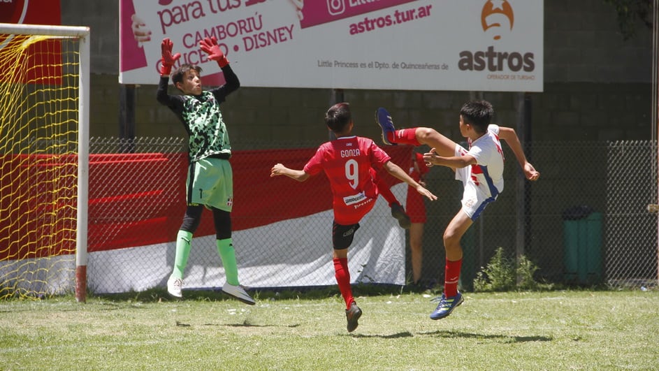 La etapa decisiva del Fútbol Infantil se juega a pleno.