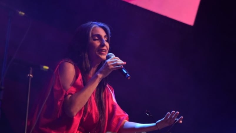 La exmodelo tuvo su primera presentación en el Festival Nacional de Folklore