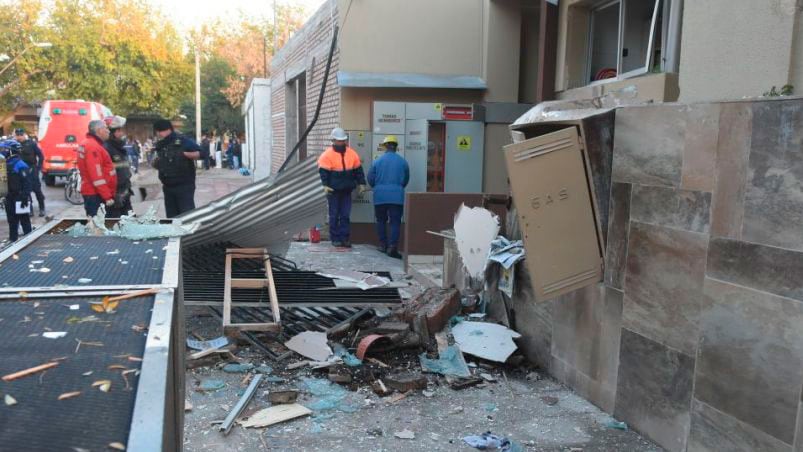 La explosión de gas hizo colapsar el edificio de Guaymallén.