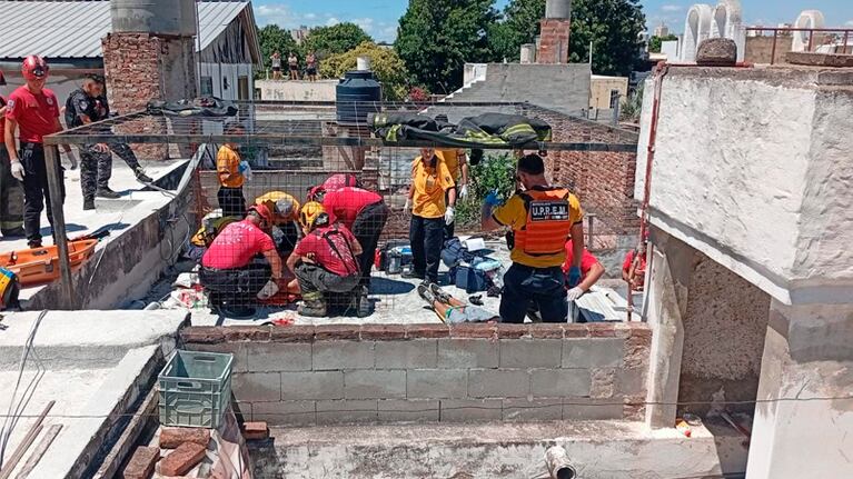 La explosión de la garrafa se produjo en el techo de la vivienda.