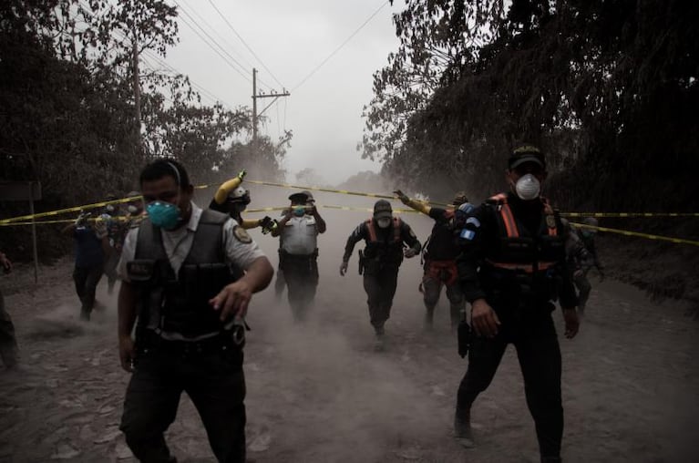 La explosión del volcán de Fuego dejó muertos y evacuados en Guatemala
