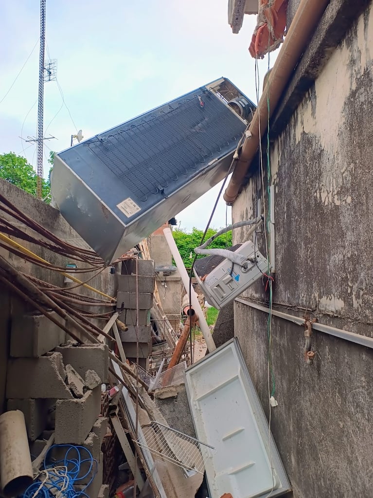 La explosión se produjo por una combustión de gases.