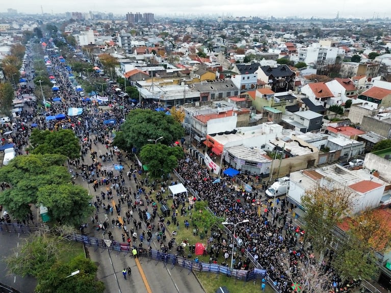 LA extensa cola para despedir al Indio REUTERS/Alessia Maccioni