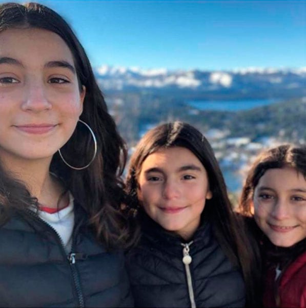 La familia Bueno-Olave disfrutó jugando con la nieve.