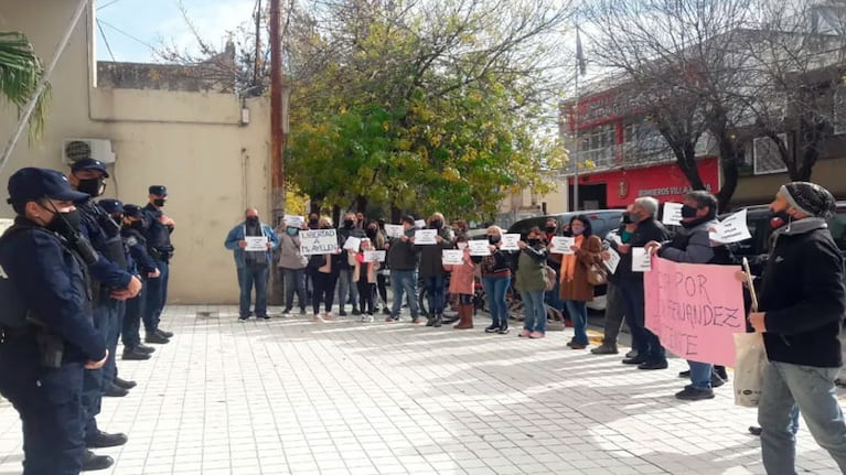 La familia de Ayelén Fernández pidió su liberación. (Foto: Villa María Ya)