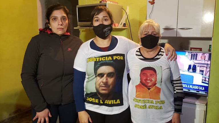 La familia de José Ávila, indignada con la liberación del policía Juárez. Foto: Néstor Ghino/El Doce.