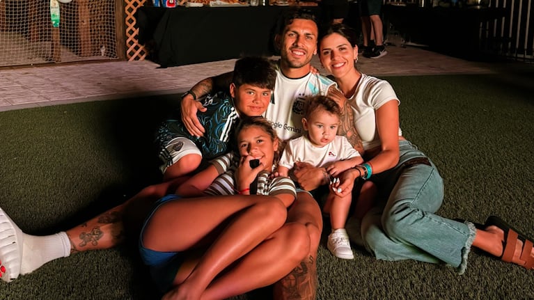 La familia de Paredes lo recibió con un emotivo regalo tras el Mundial 2026.