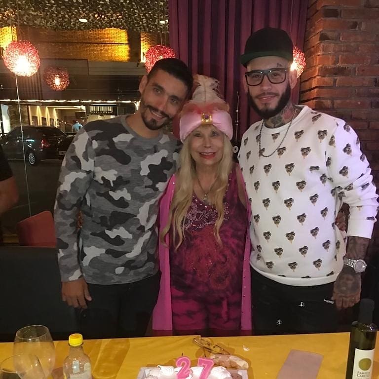 La familia entera se reunió para celebrar a la mamá de Ulises, Rodrigo y Flavio.