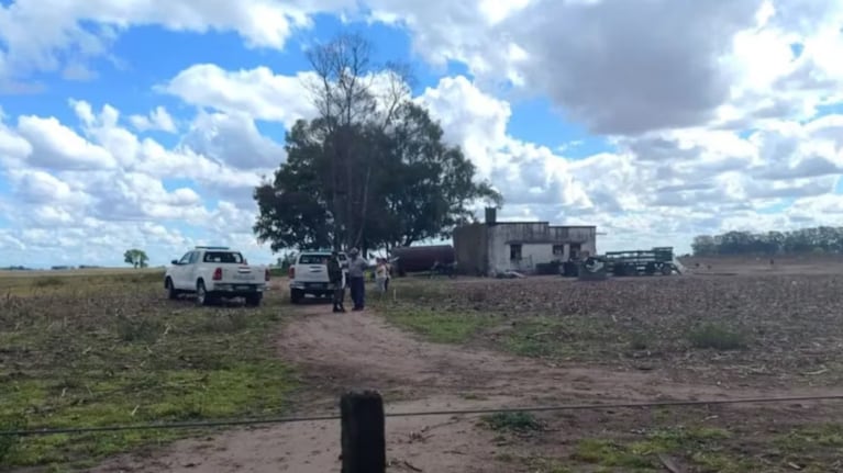 La familia fue hallada muerta en su casa de una zona rural.
