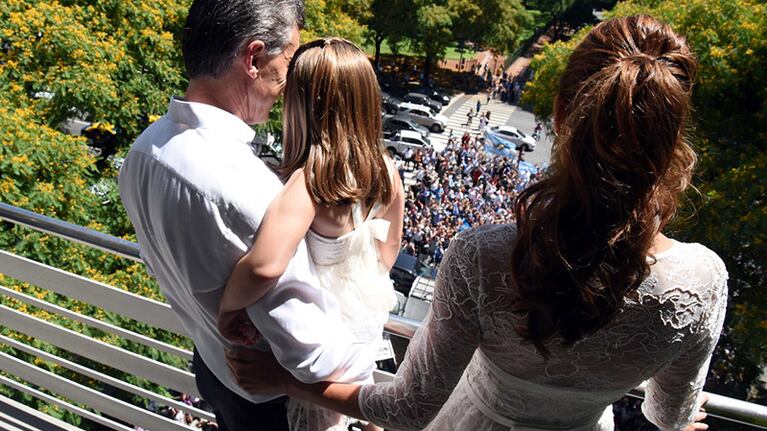 La familia presidencial, con todos los preparativos antes de la asunción. Foto: Presidencia
