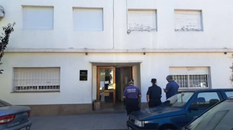 La familia se había mudado el domingo al departamento.