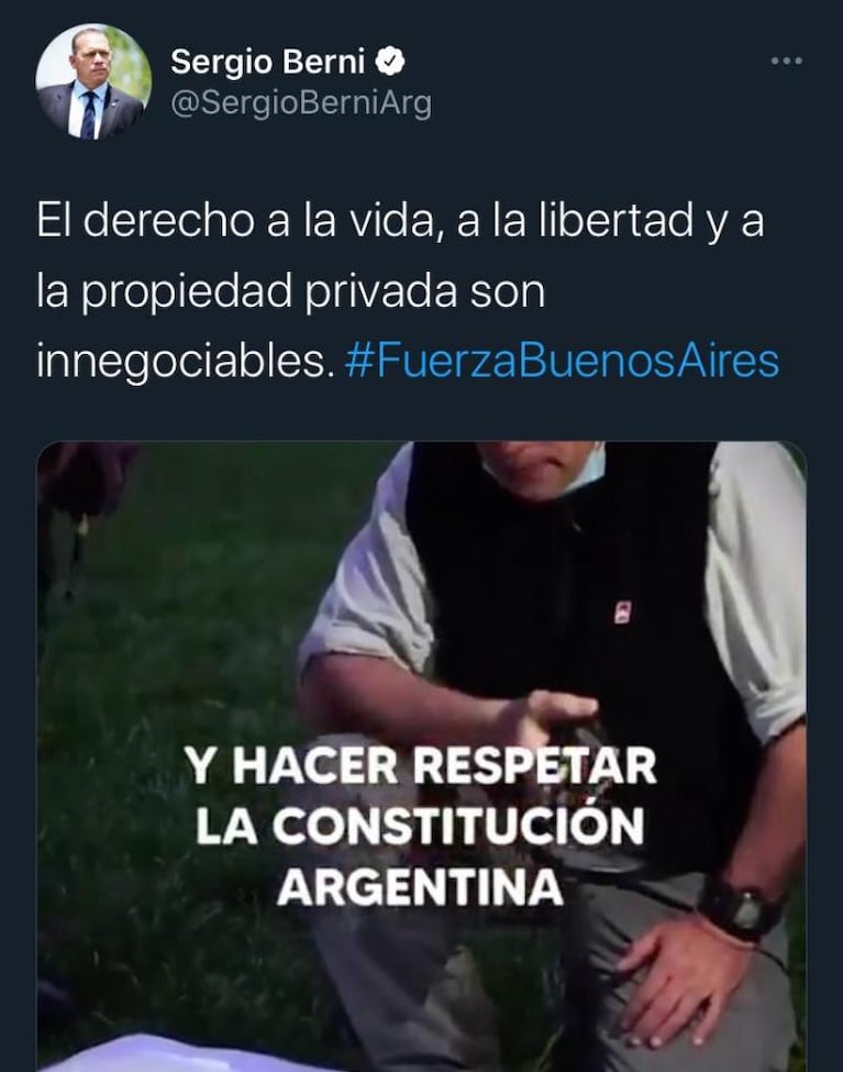 La farsa de las tomas