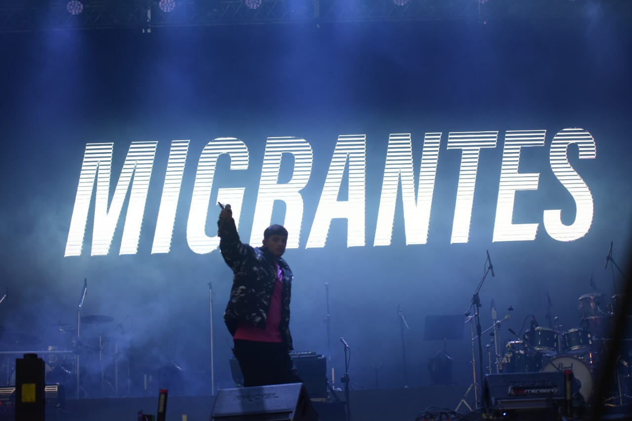 La fiesta de la primavera fue un éxito.