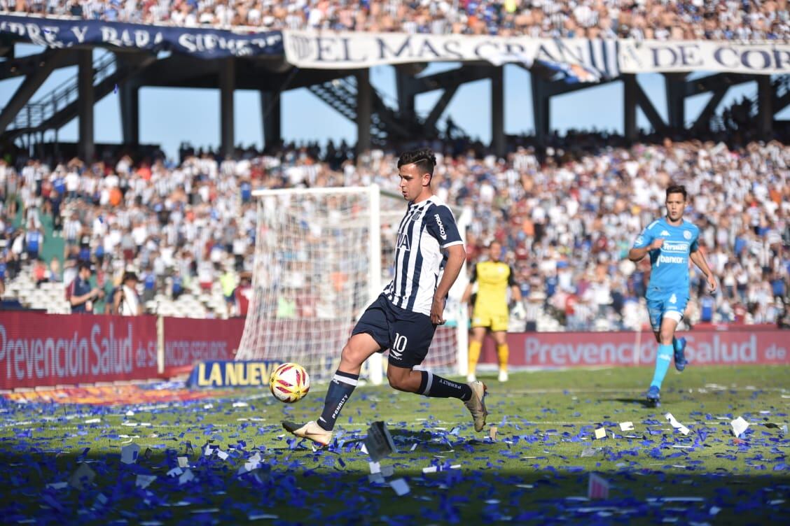 La fiesta del clásico, otra vez en el Kempes. Foto: Lucio Casalla / ElDoce.tv.