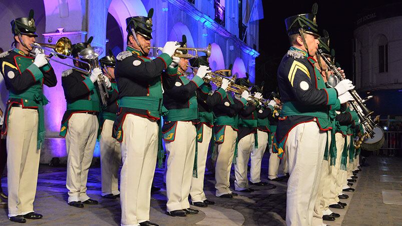 La fiesta patria se vivió en la Plaza San Martín. Foto: Maxi López / ElDoce.tv.