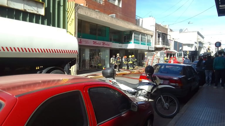 La fiscalía de turno investiga las causas del hecho. Foto: LV16.