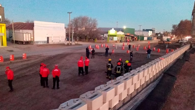 La fiscalía ordenó evacuar a vecinos de la zona. Foto: Telediario Digital.