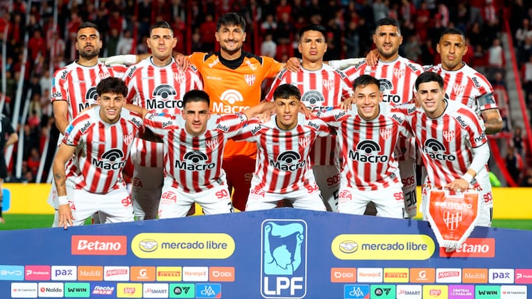 La formación de Instituto para recibir a Deportivo Riestra. Foto: Prensa IACC.