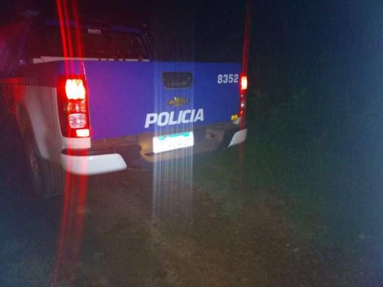 La foto de dos policías durmiendo en un móvil molestó a los vecinos de Sinsacate