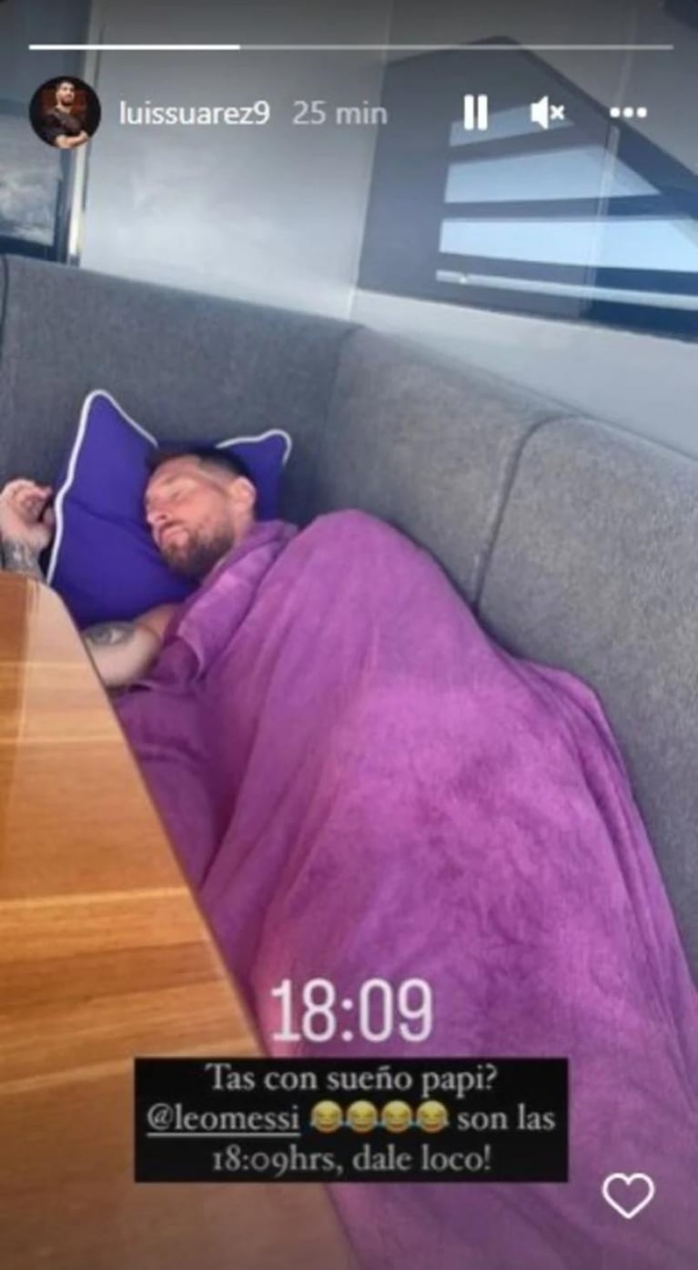 La foto de Messi durmiendo que es furor: "Tas con sueño papi?"