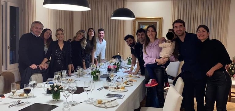La foto del festejo de cumpleaños de Fabiola Yáñez en pandemia.