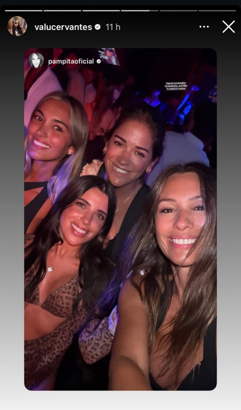La foto que publicó Pampita y Valu reposteó.