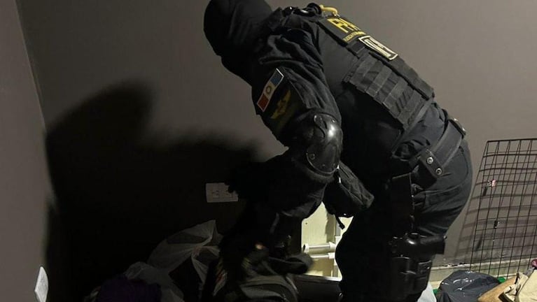La FPA realizó cuatro allanamientos luego de la detención del extranjero.