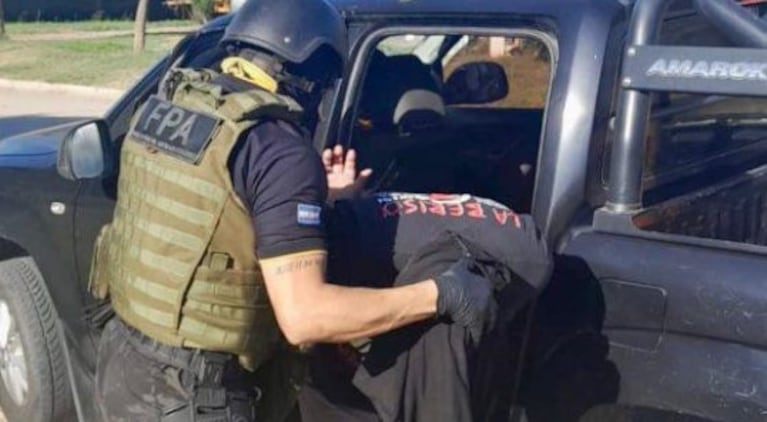 La FPA secuestró marihuana, dinero y elementos vinculados a la causa durante los allanamientos en General Levalle.