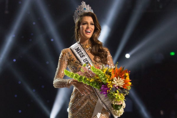 La francesa Iris Mittenaere es la nueva Miss Universo.