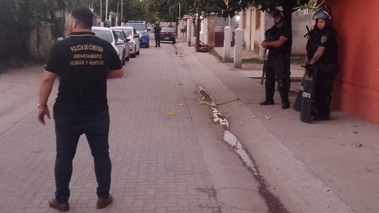 La fuerza de seguridad intervino en más de 10 barrios.