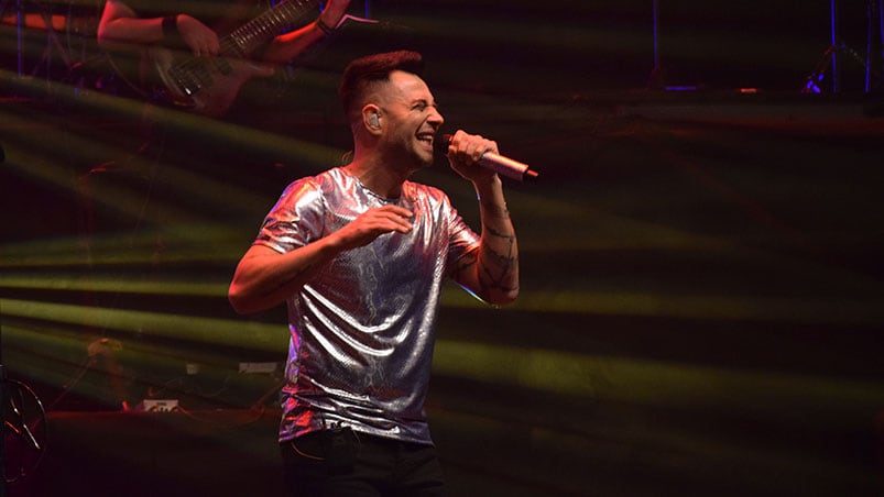 La gente disfrutó de un gran show en Plaza de la Música.