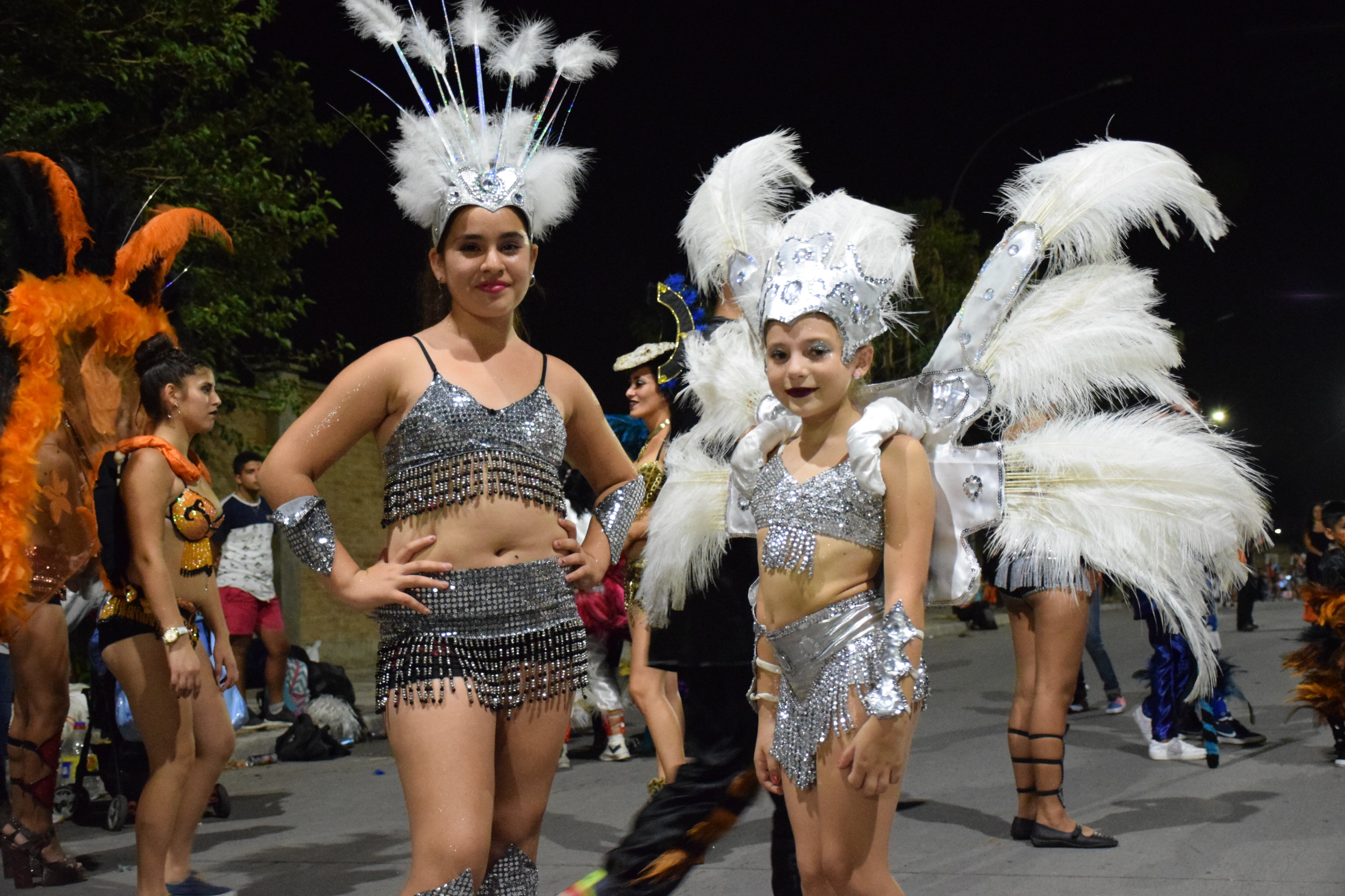 La gente disfrutó de una fiesta para toda la familia, a puro caraval y cuarteto. Foto: Dahy Terradas.