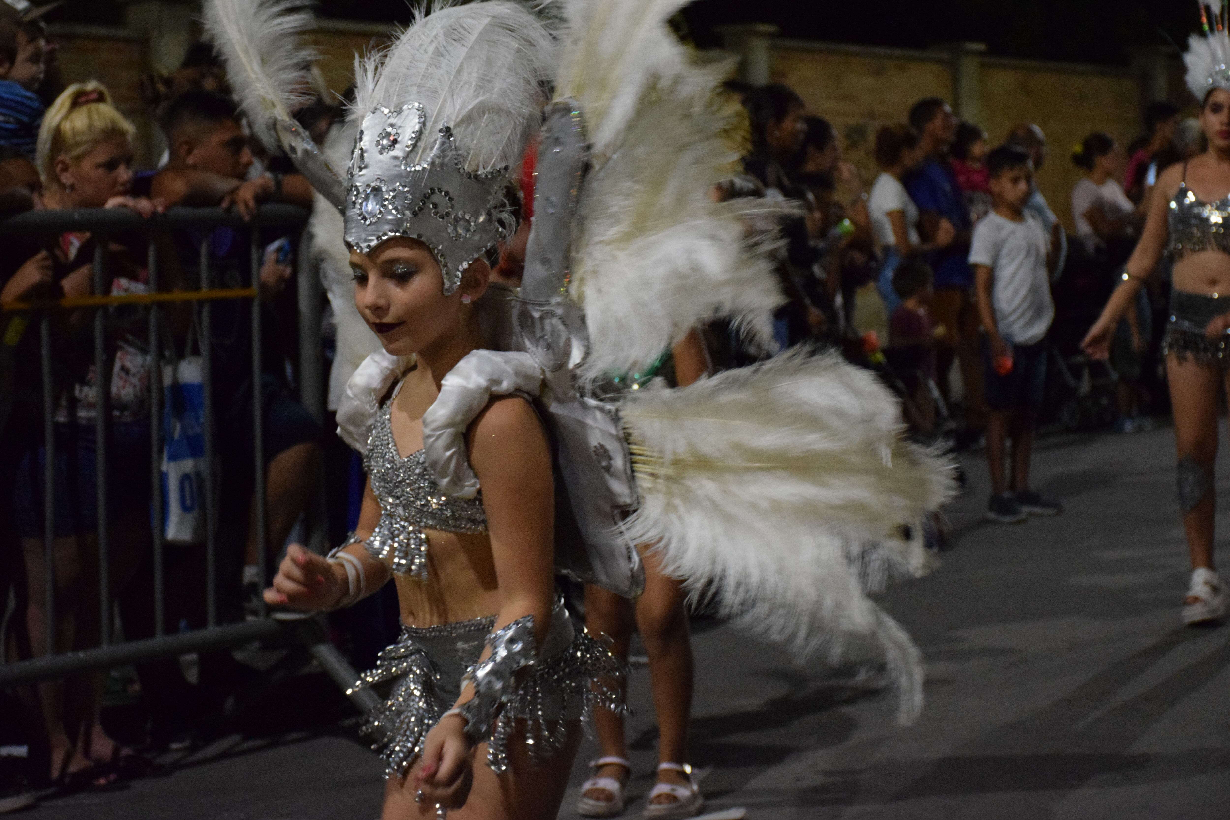 La gente disfrutó de una fiesta para toda la familia, a puro caraval y cuarteto. Foto: Dahy Terradas.