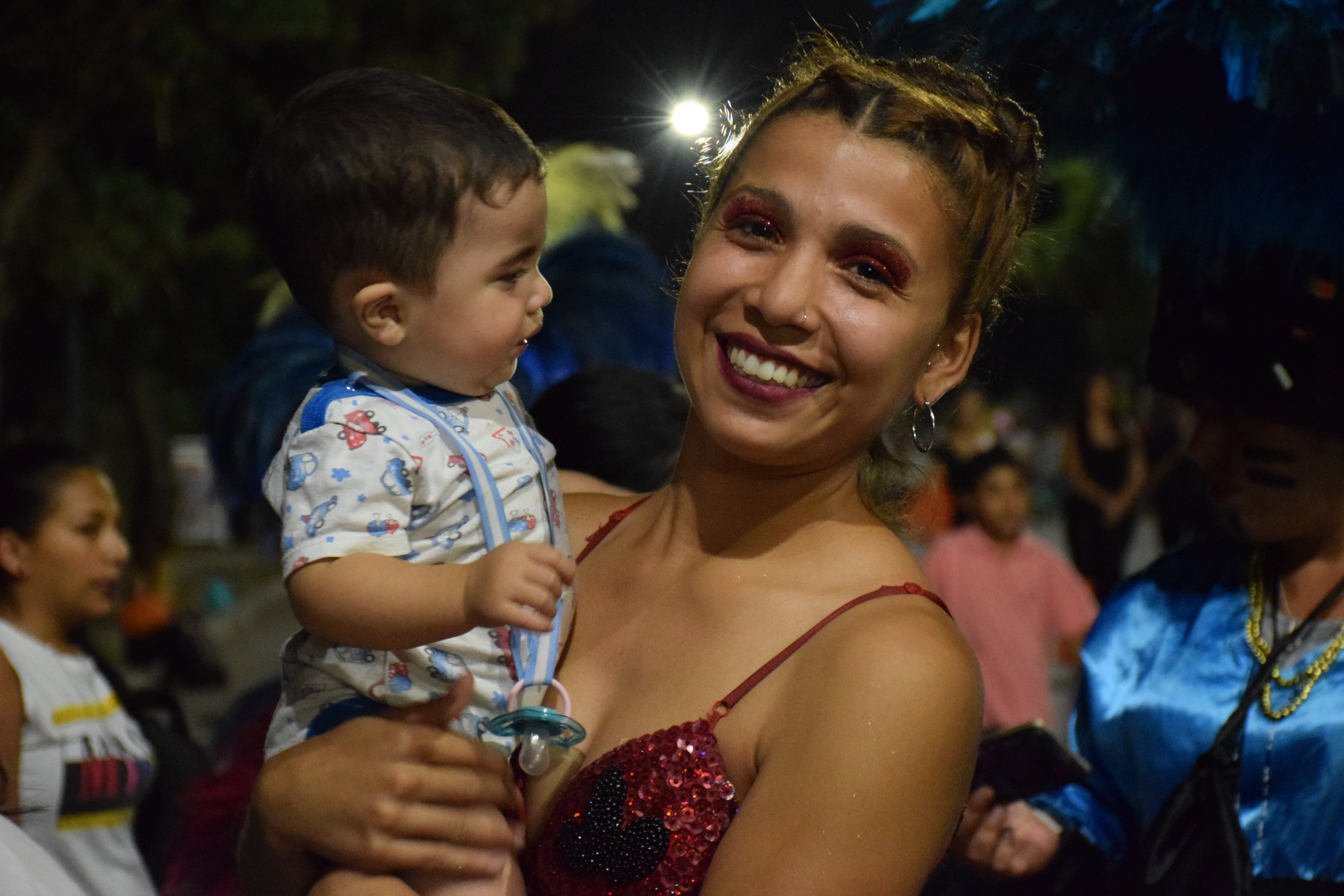 La gente disfrutó de una fiesta para toda la familia, a puro caraval y cuarteto. Foto: Dahy Terradas.