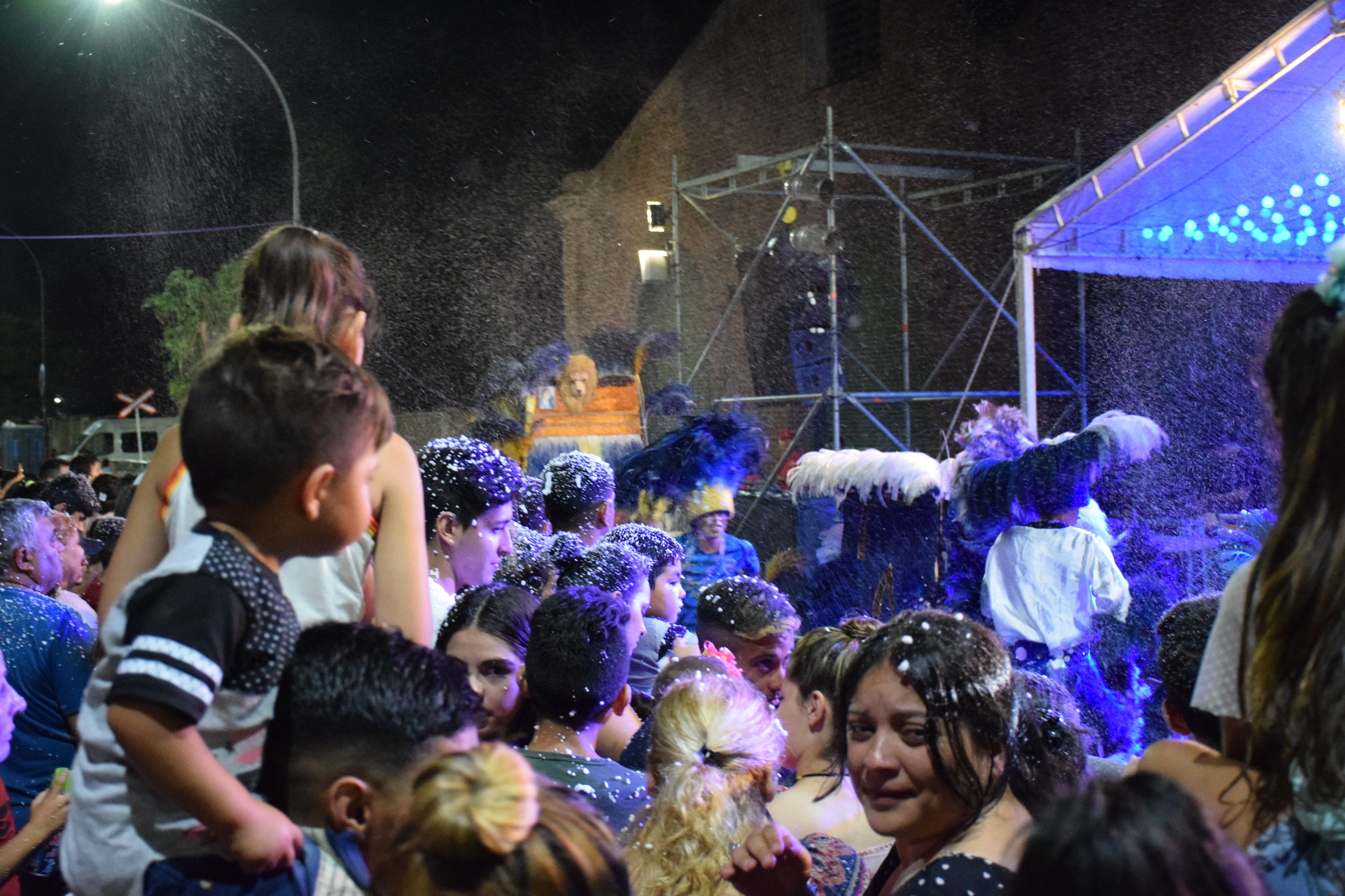 La gente disfrutó de una fiesta para toda la familia, a puro caraval y cuarteto. Foto: Dahy Terradas.