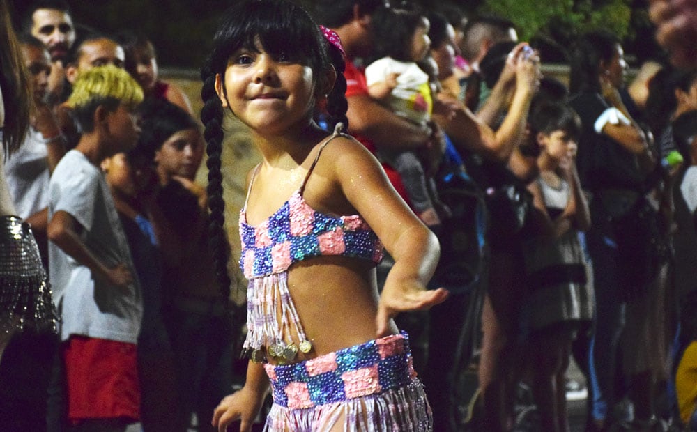 La gente disfrutó de una fiesta para toda la familia, a puro caraval y cuarteto. Foto: Dahy Terradas.