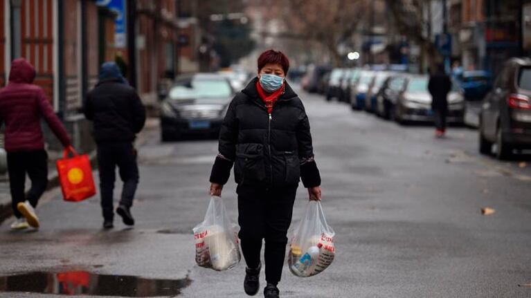 La gente en Wuhan está aislada hace 23 días.