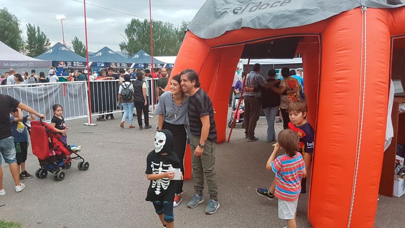 La gente pasó por el stand de El Doce en Carlos Paz.