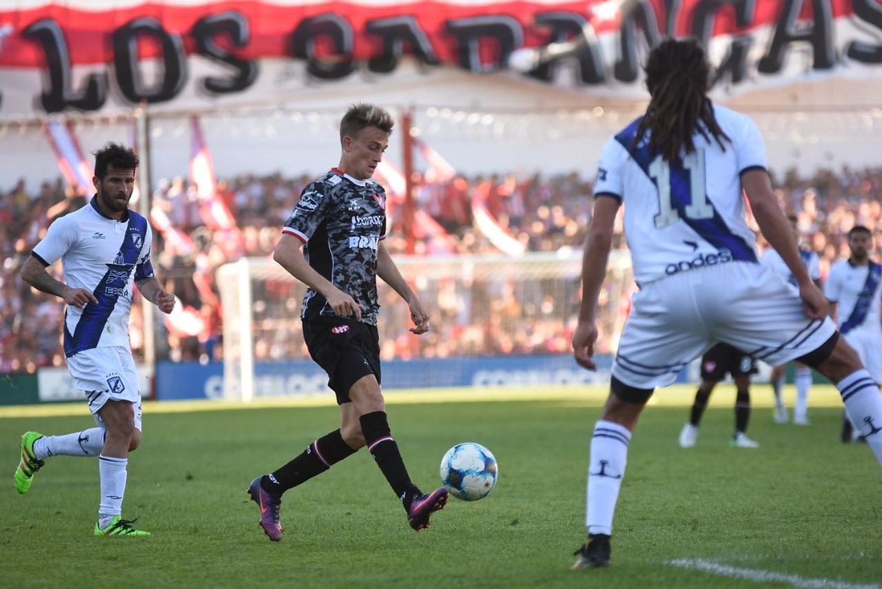 La Gloria abrió el campeonato en casa. Foto: Lucio Casalla / ElDoce.tv.