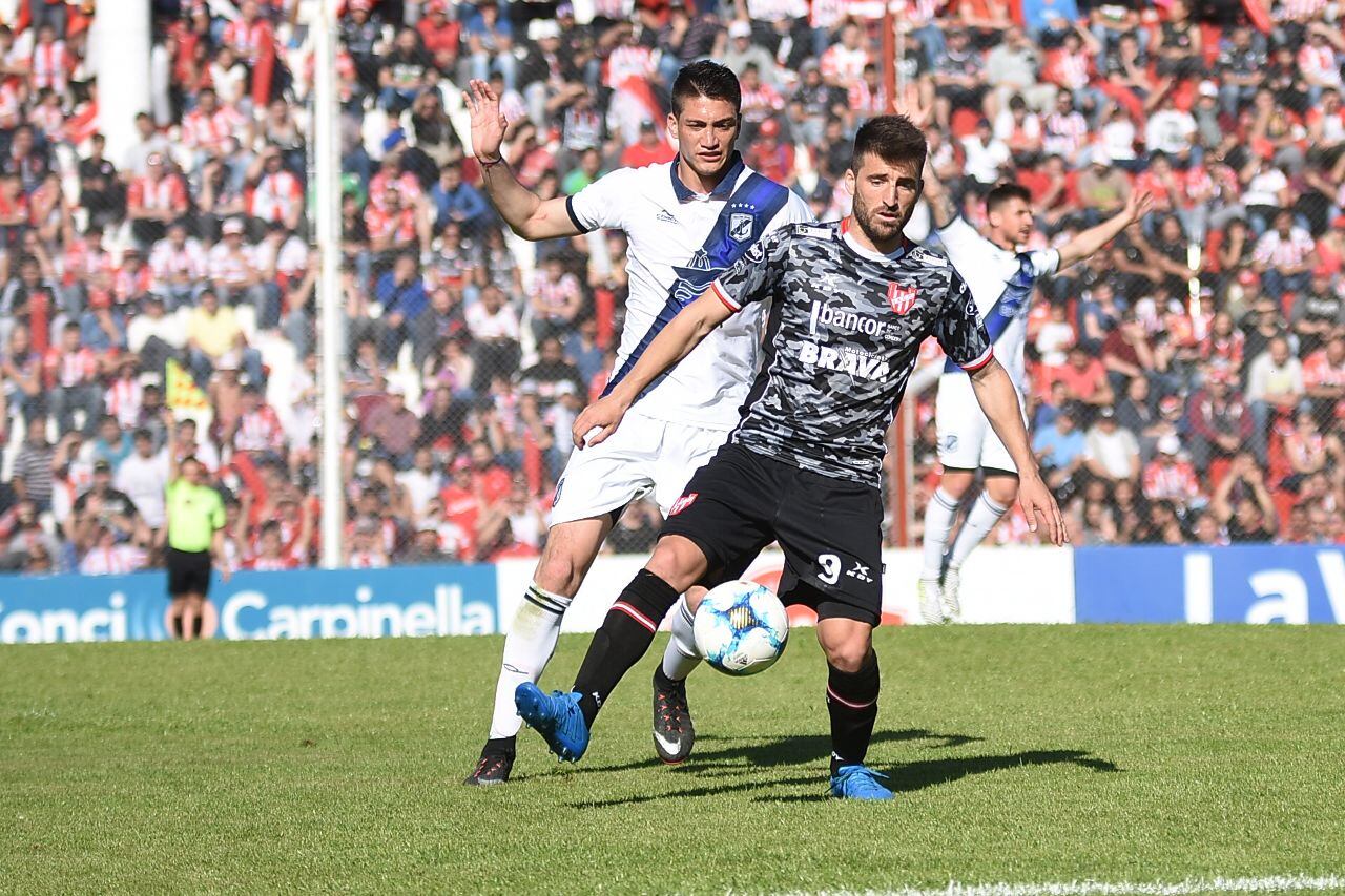 La Gloria abrió el campeonato en casa. Foto: Lucio Casalla / ElDoce.tv.