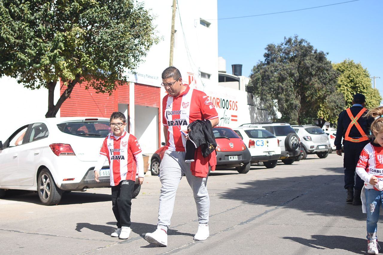 La Gloria abrió el campeonato en casa. Foto: Lucio Casalla / ElDoce.tv.